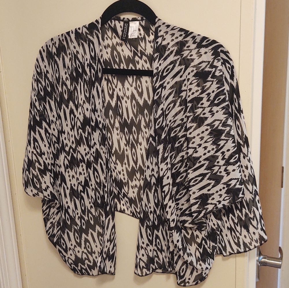 H&M Black & White Short Kimono
